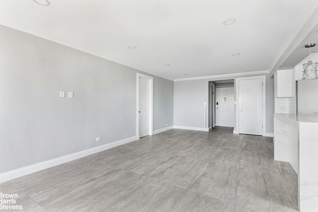 3755 Henry Hudson Parkway West, Unit 14A photo 6