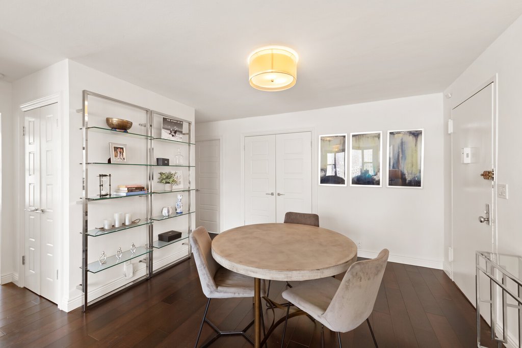 201 East 36th Street, Unit 17D photo 5