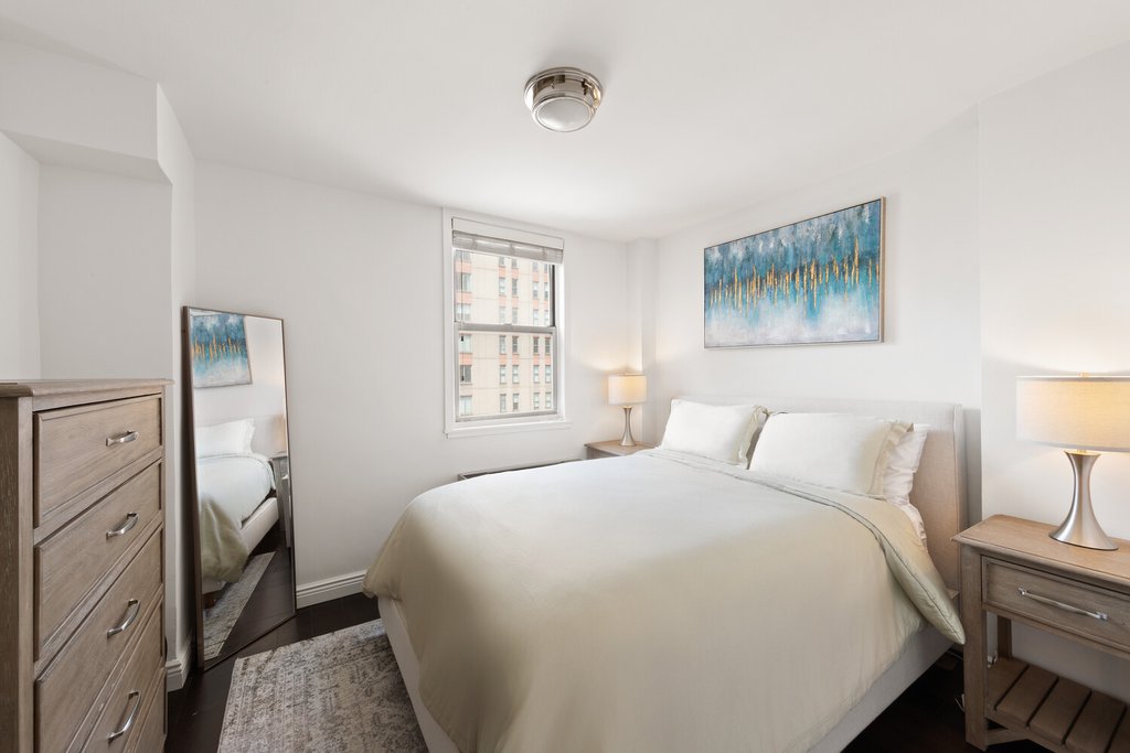 201 East 36th Street, Unit 17D photo 8