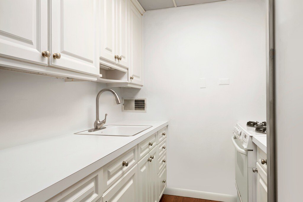 303 East 57th Street, Unit 14H photo 2