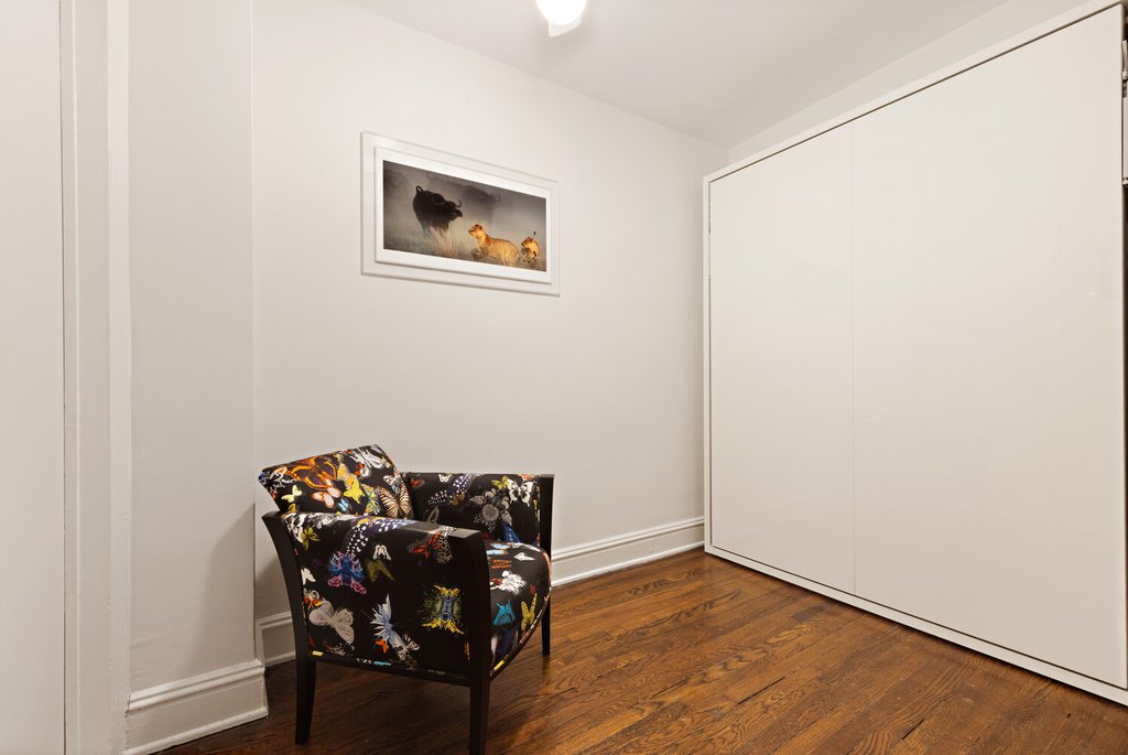 424 East 52nd Street, Unit 4D photo 3