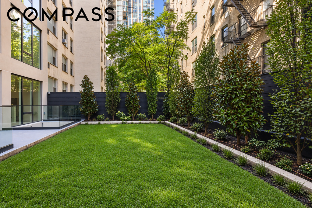 439 East 77th Street, Unit 1A photo 4