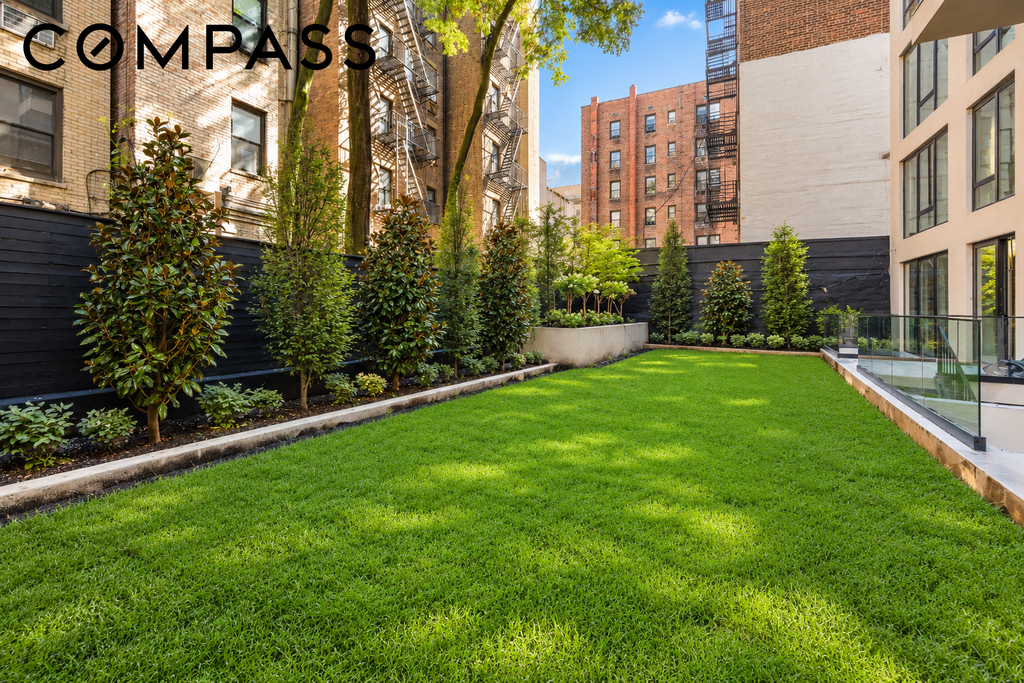 439 East 77th Street, Unit 1A photo 5