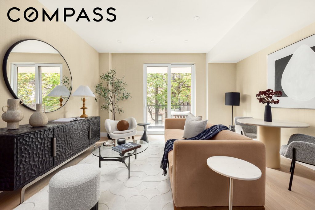 439 East 77th Street, Unit 4C photo 2