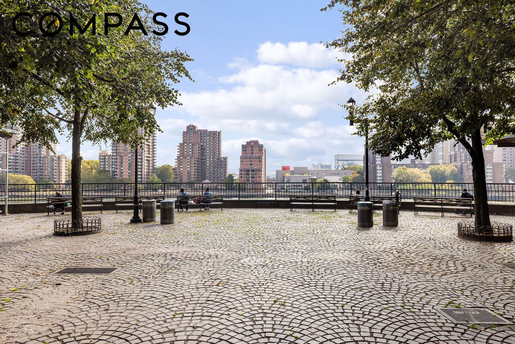531 East 72nd Street, Unit 5B photo 7