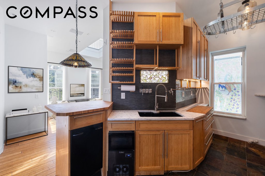 252 Greene Avenue, Unit 4B photo 4