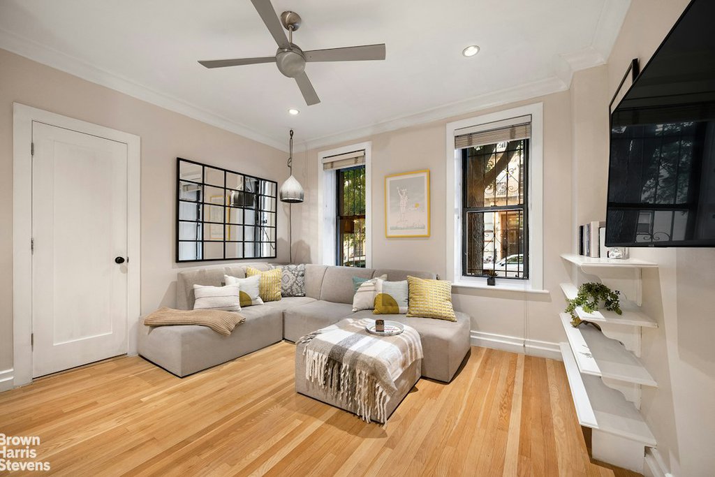 205 East 10th Street, Unit 1B photo 3