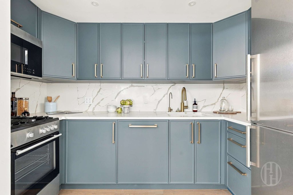 225 West 83rd Street, Unit 7YY photo 2