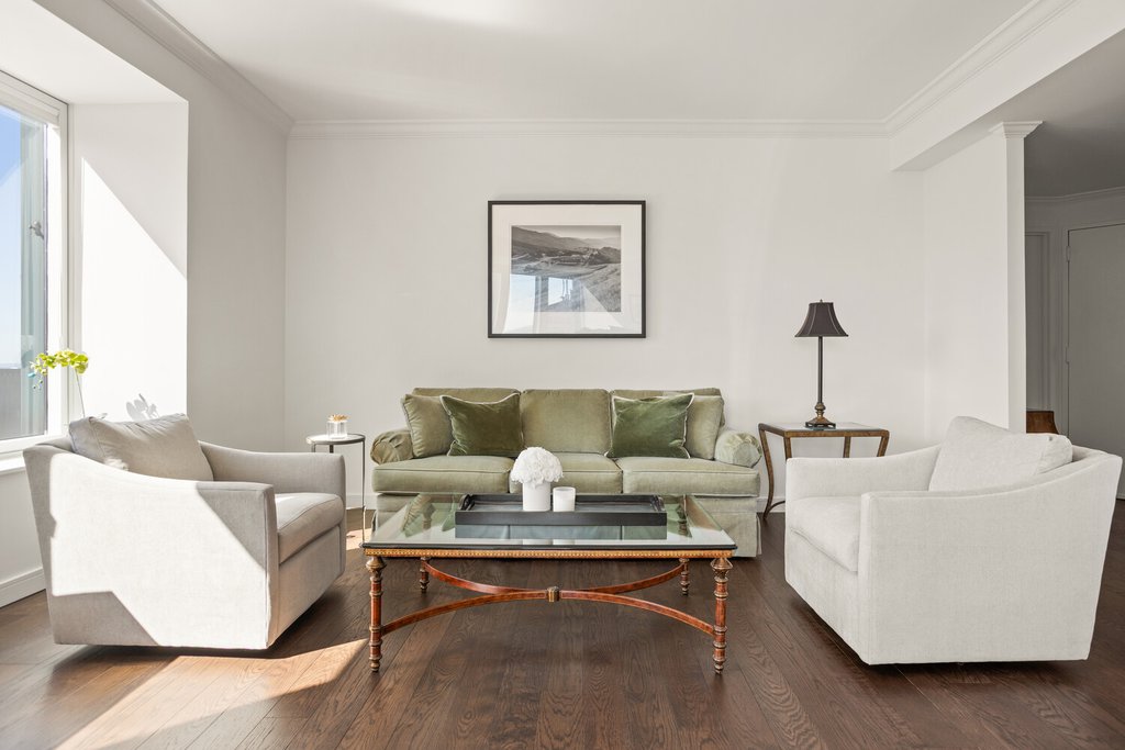150 West 56th Street, Unit 5206 photo 2