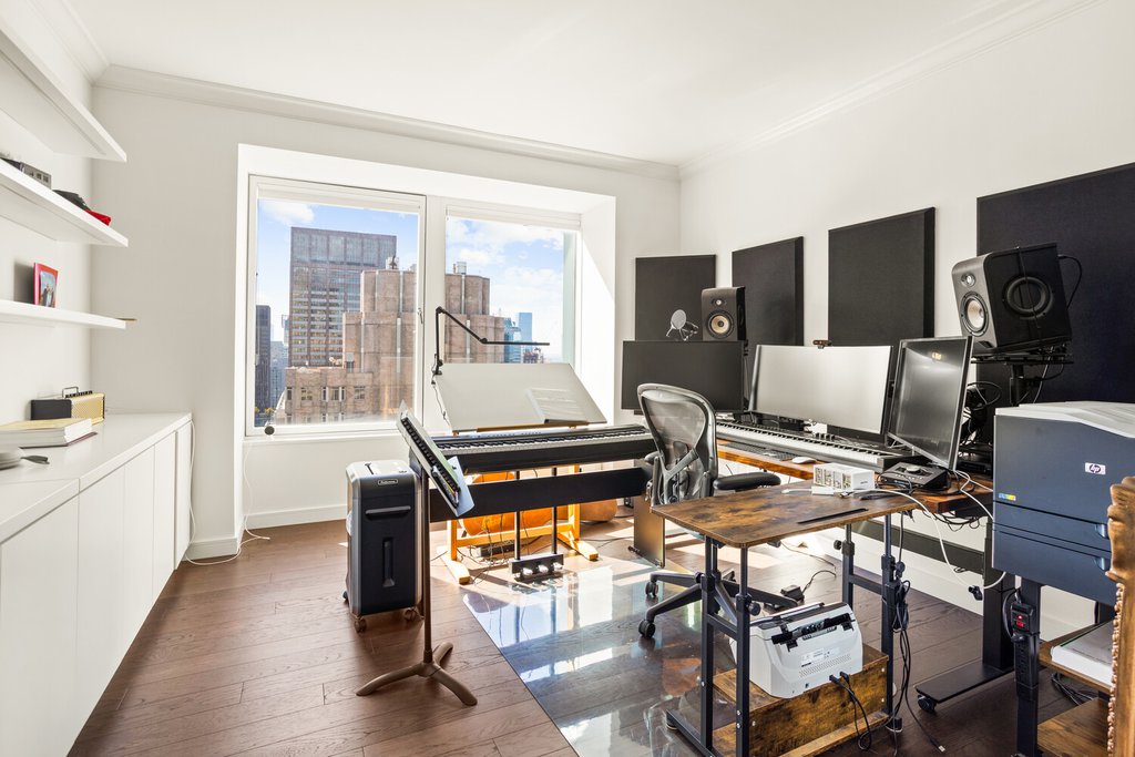 150 West 56th Street, Unit 5206 photo 6