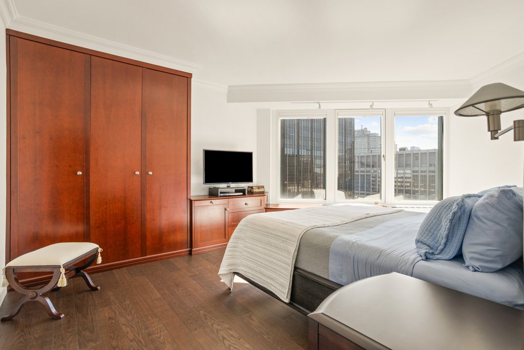 150 West 56th Street, Unit 5206 photo 9