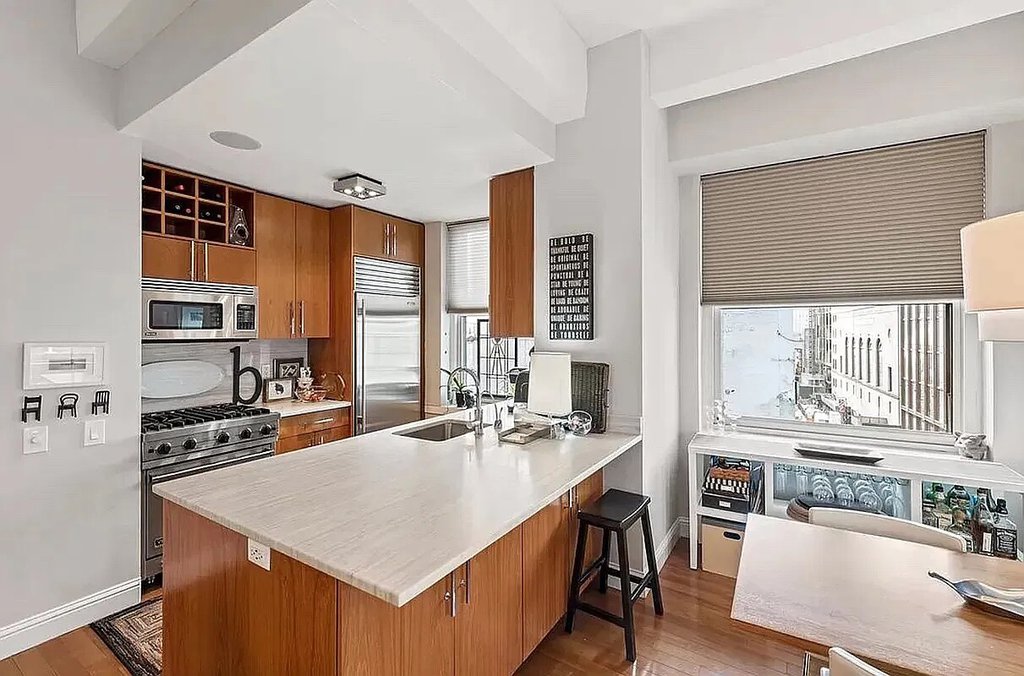 88 Greenwich Street, Unit 609 photo 4