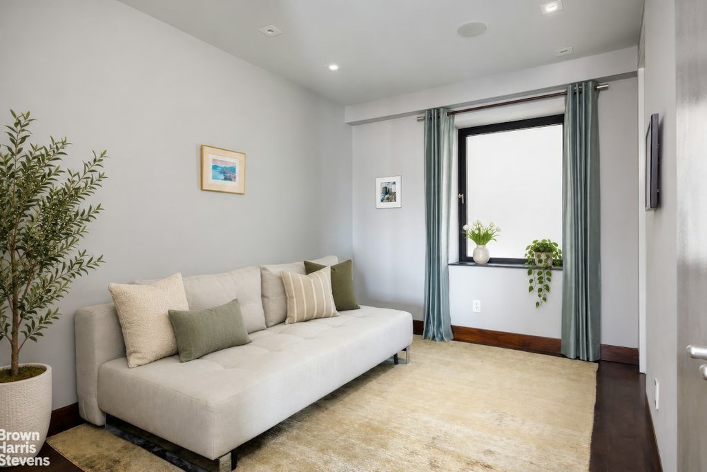 1 West 67th Street, Unit 707/7W photo 16