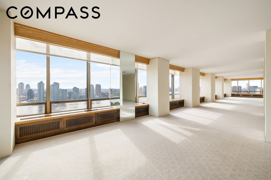 870 United Nations Plaza, Unit 28D/E photo 2