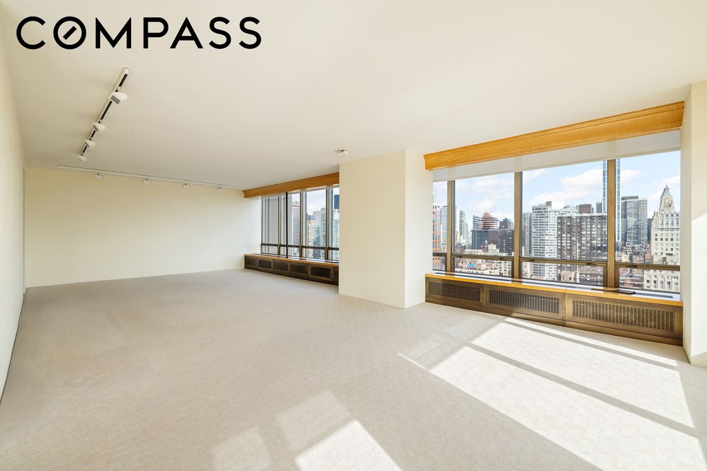 870 United Nations Plaza, Unit 28D/E photo 6