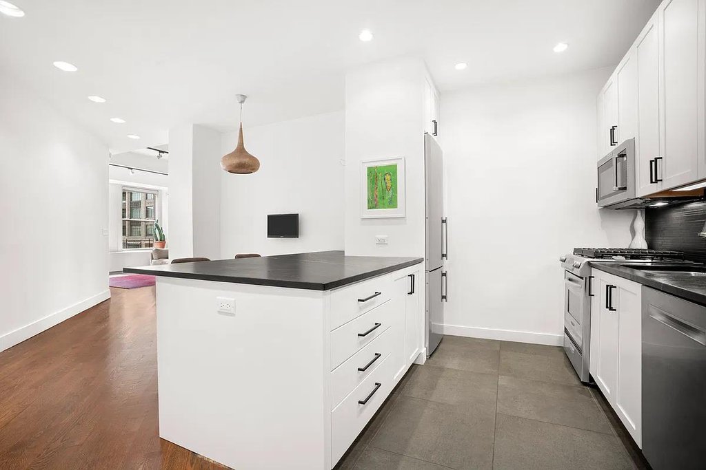 425 Park Avenue South, Unit 16B photo 7
