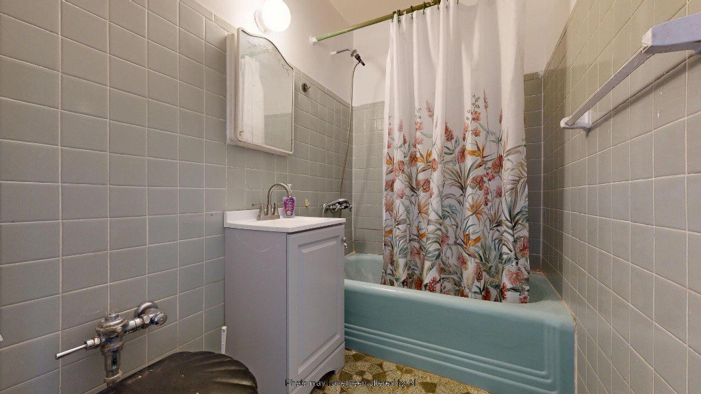 2058 Coyle Street – For Sale photo 14