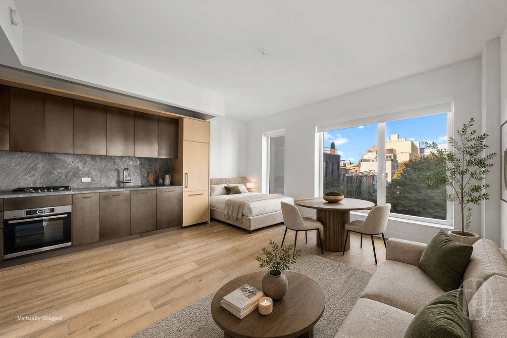 561 Pacific Street, Unit 401