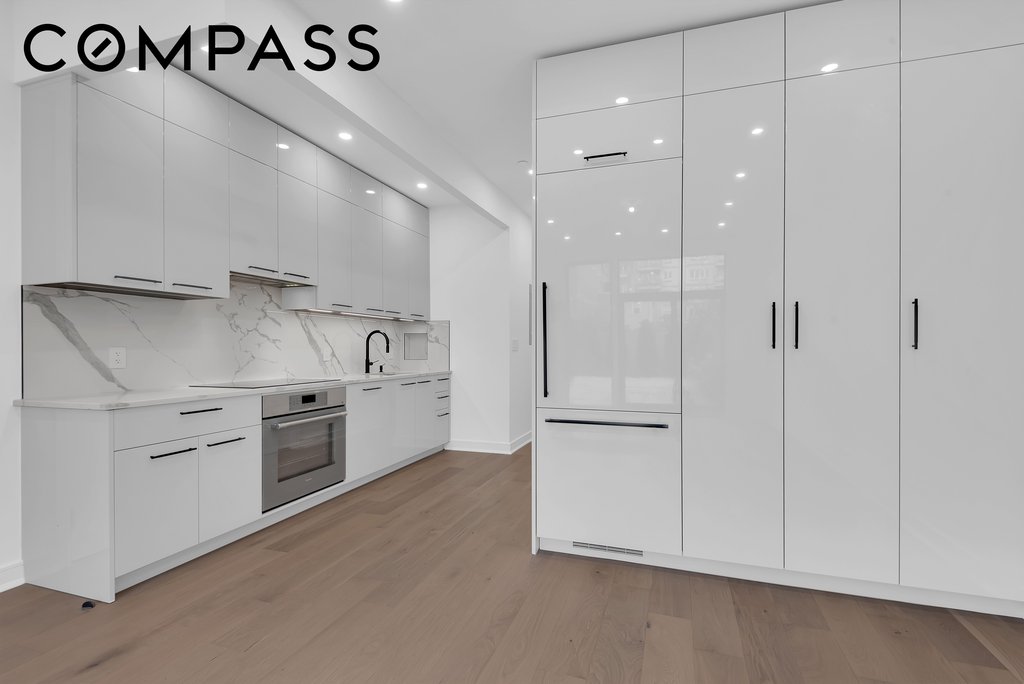 145 Conselyea Street, Unit A photo 3