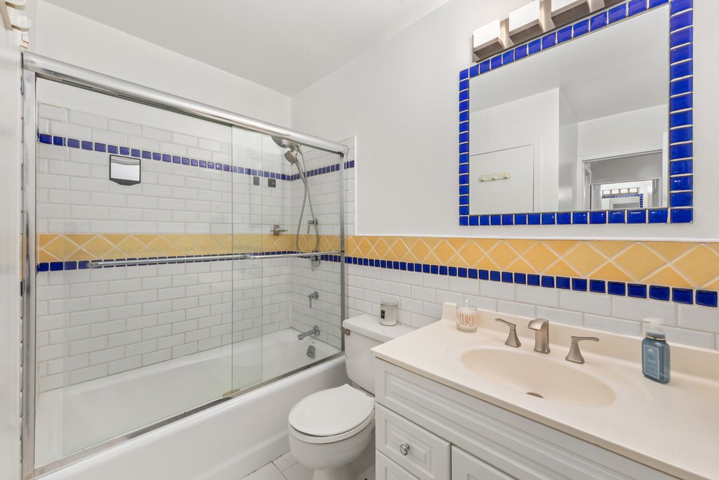 101 West 81st Street, Unit 305