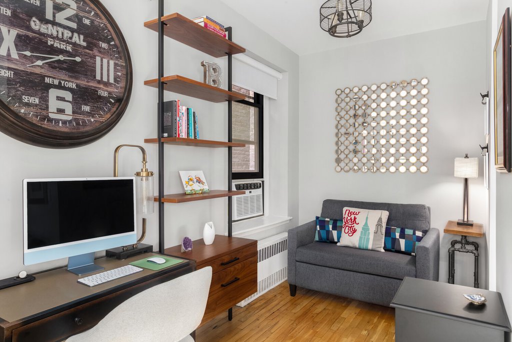 101 West 81st Street, Unit 305 photo 4