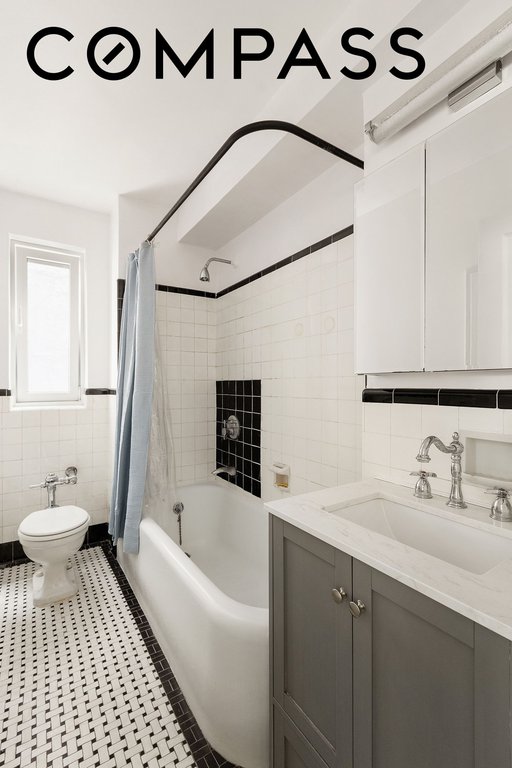 49 East 96th Street, Unit 3A photo 10
