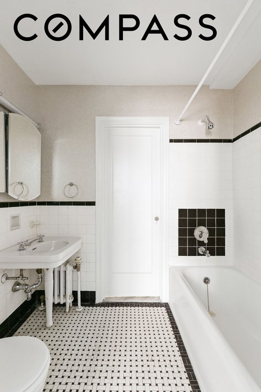 49 East 96th Street, Unit 3A photo 11