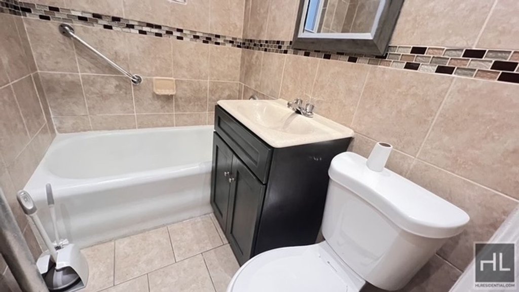 1269 Remsen Avenue, Unit 1 photo 13