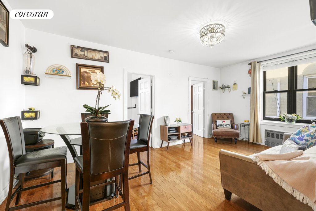 1108 Winthrop Street, Unit MULTIFAM photo 5