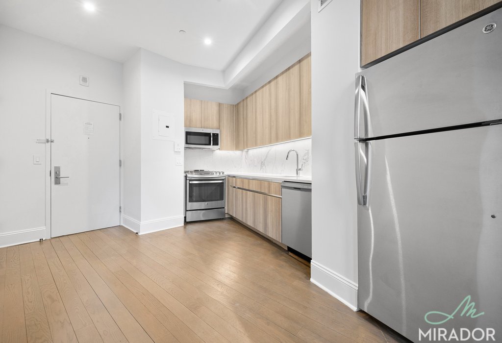 15 Park Row, Unit 6A photo 2