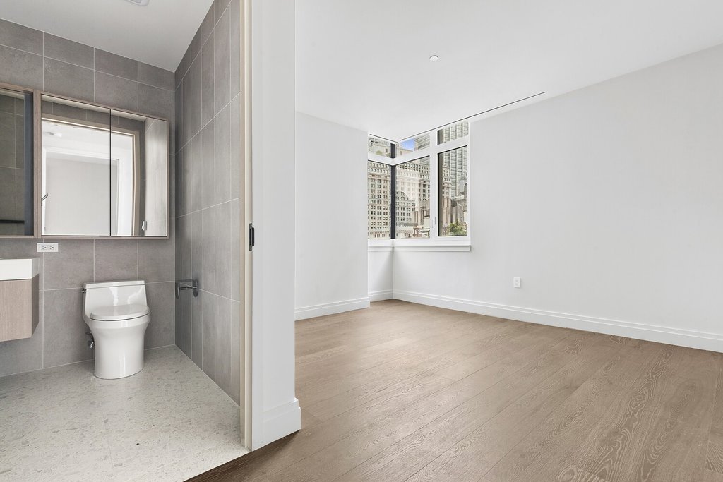 77 Greenwich Street, Unit 30C photo 6