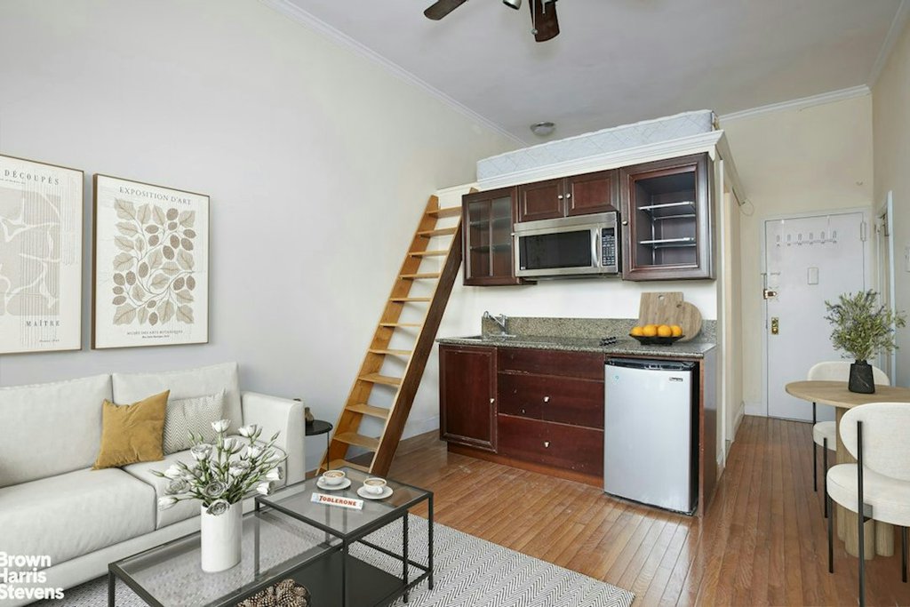 140 West 69th Street, Unit 76C photo 2