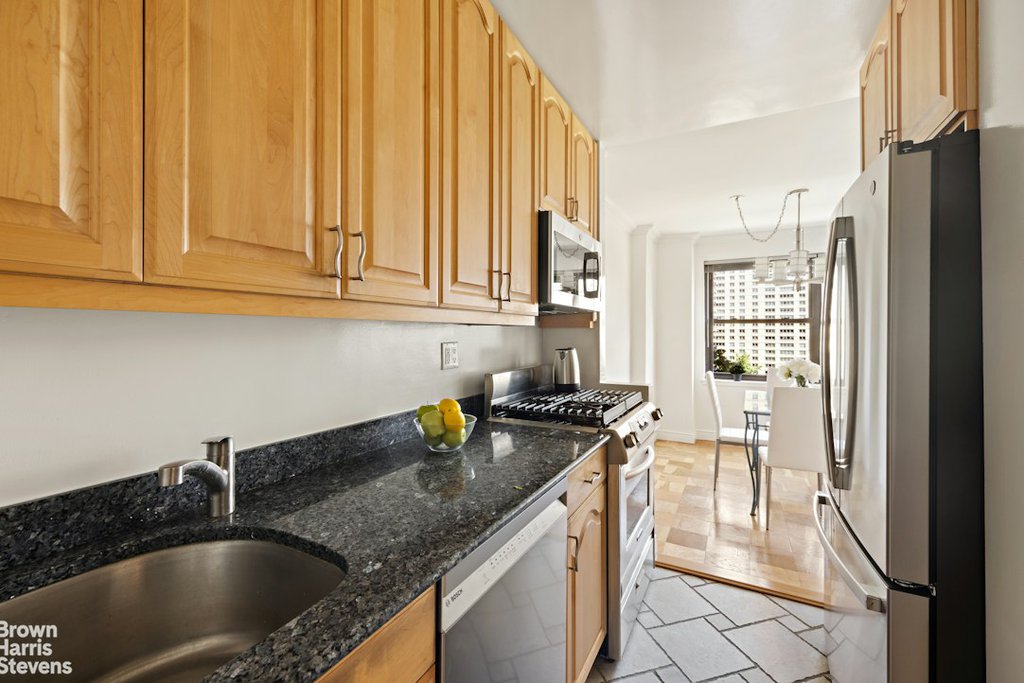 185 West End Avenue, Unit 11H photo 5