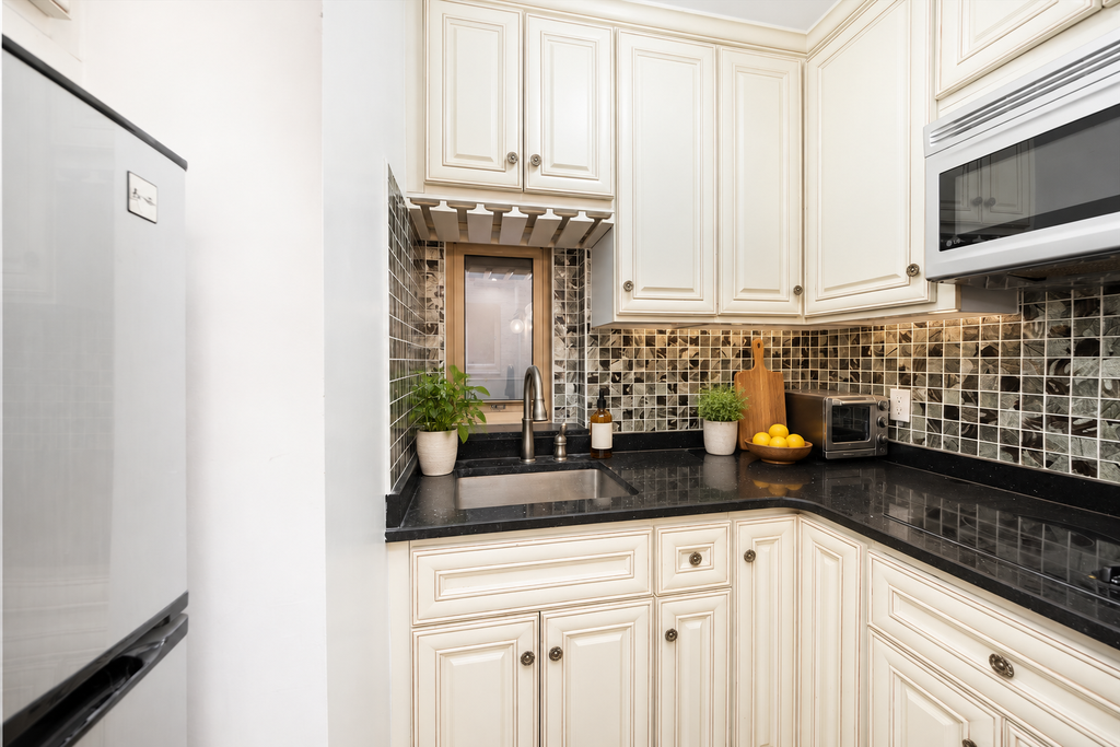 100 Central Park South, Unit 5F photo 3