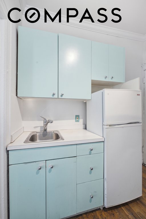 64 Macdougal Street, Unit 6 photo 4