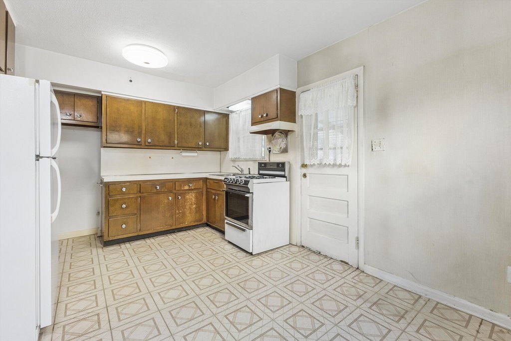 146-17 Delaware Avenue – For Sale photo 6