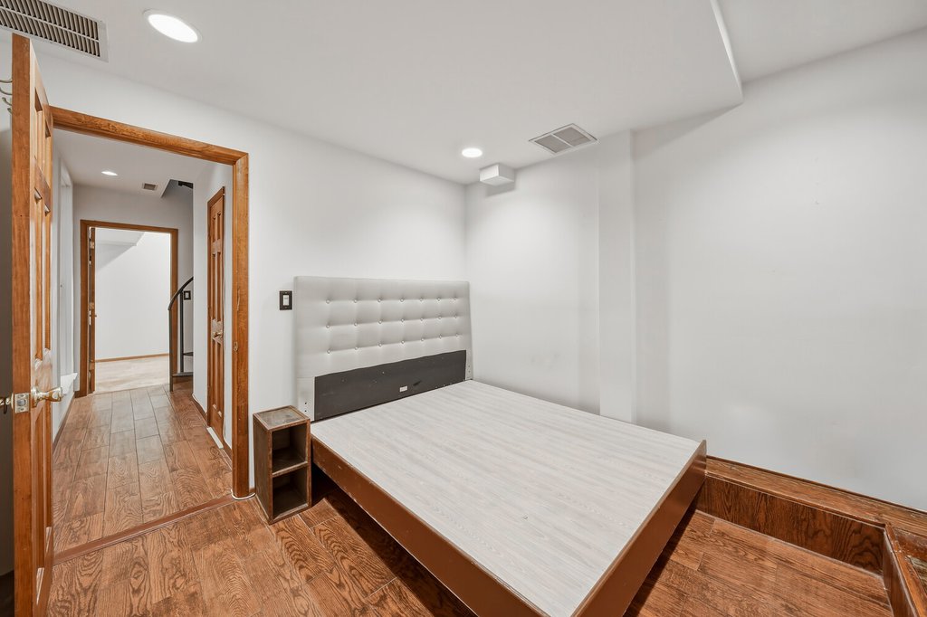 332 West 17th Street, Unit 1E photo 12