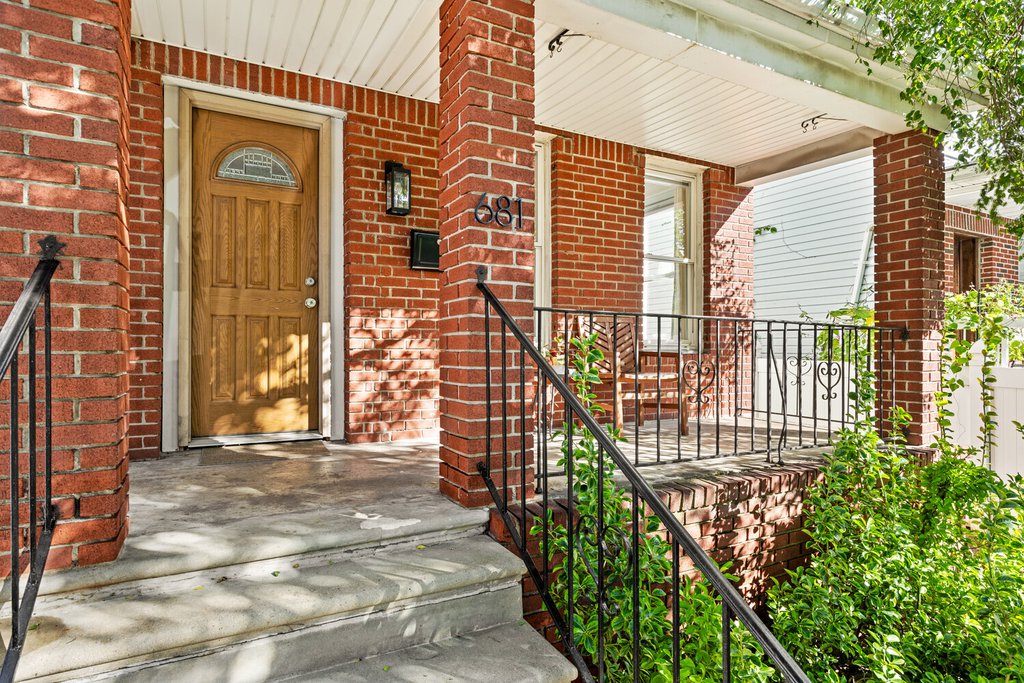 681 East 4th Street – For Sale photo 15