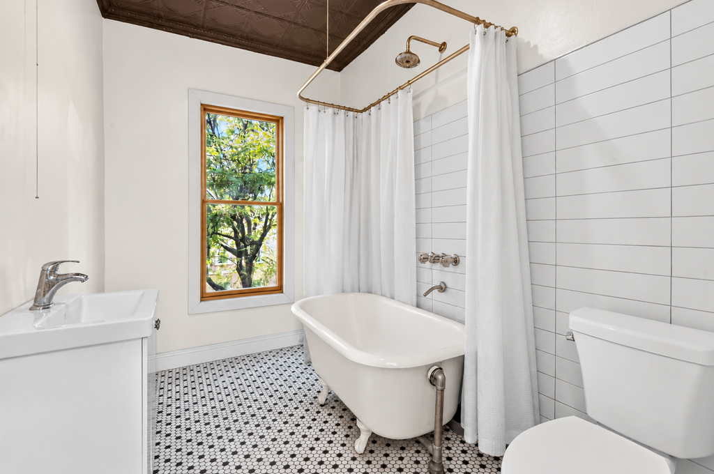 144 11th Street – For Sale photo 15
