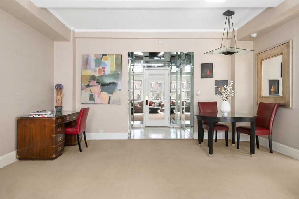 111 East 56th Street, Unit 1202 photo 3