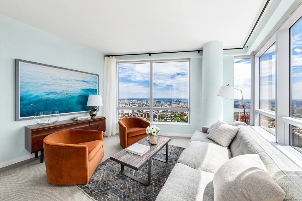 1 City Point, Unit 37E photo 4