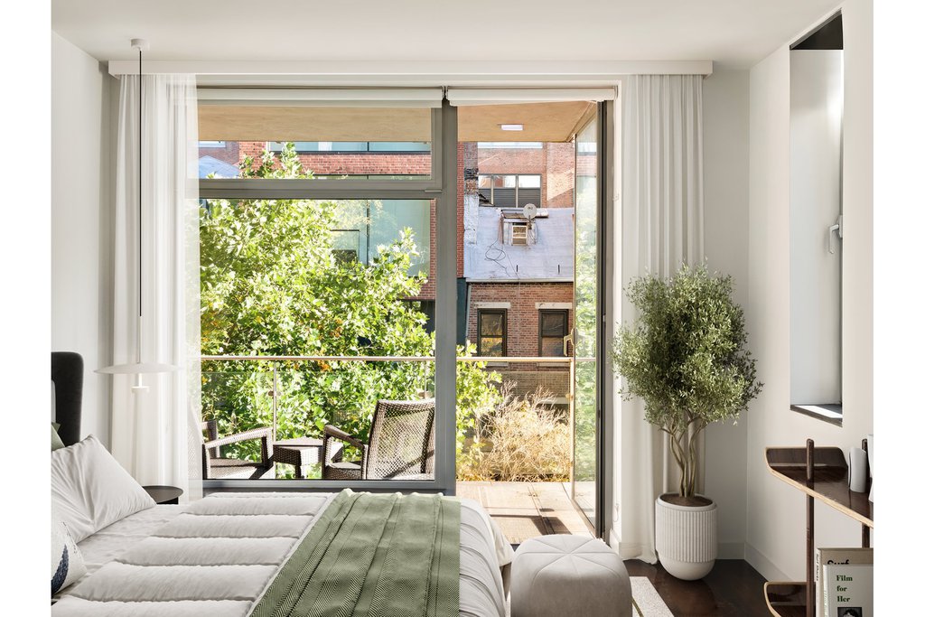 333 West 14th Street, Unit 4 photo 13