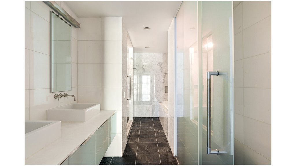 333 West 14th Street, Unit 4 photo 17