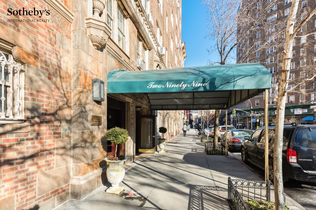 299 West 12th Street, Unit 9F photo 9