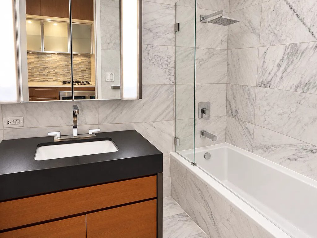 75 Wall Street, Unit 18L photo 6
