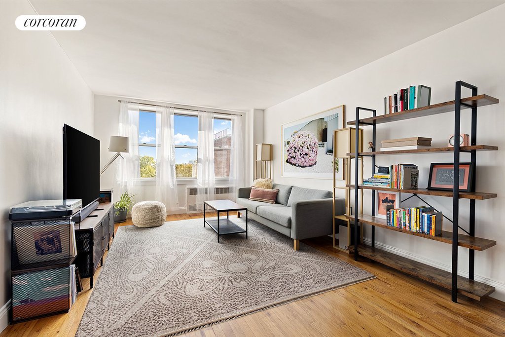 495 East 7th Street, Unit 6C photo 2
