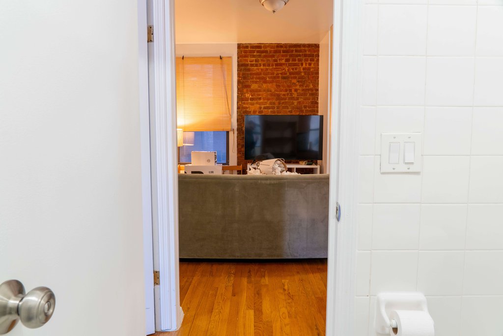 401 West 47th Street, Unit 5 photo 10