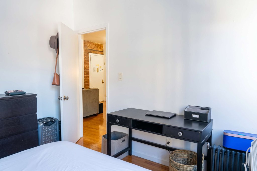 401 West 47th Street, Unit 5 photo 15