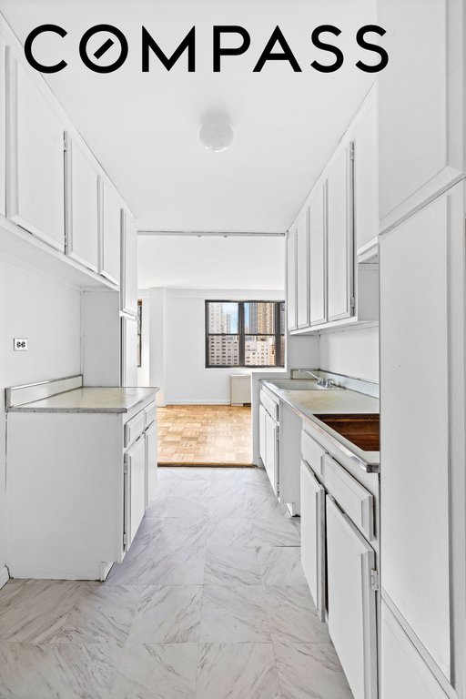 505 East 79th Street, Unit 18B photo 11