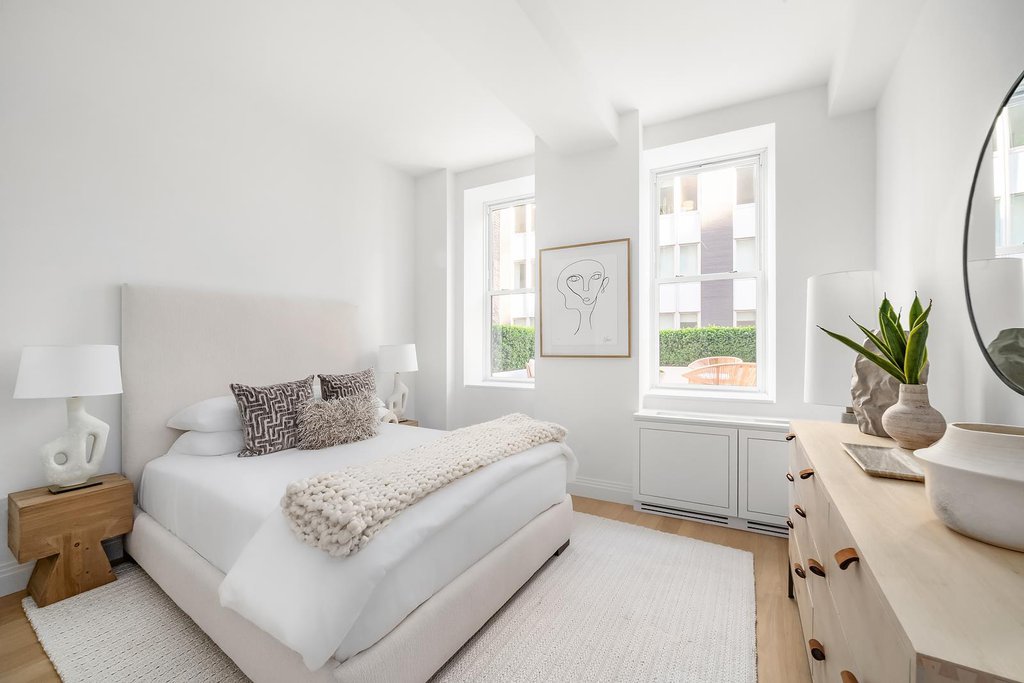 1 Wall Street, Unit 1013 photo 4